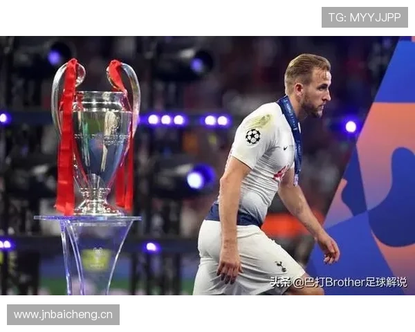 凯恩离队时机与生涯发展分析