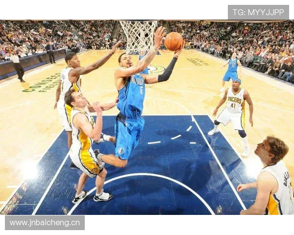 篮球场上NBA与FIBA的回场规则有何不同，如何判定和避免？